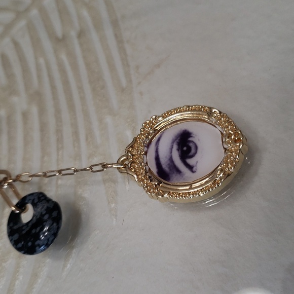 NECKLACE MEDAL FORNASETTI KEY PENDANT CHAIN GOLDEN - Picture 3 of 6